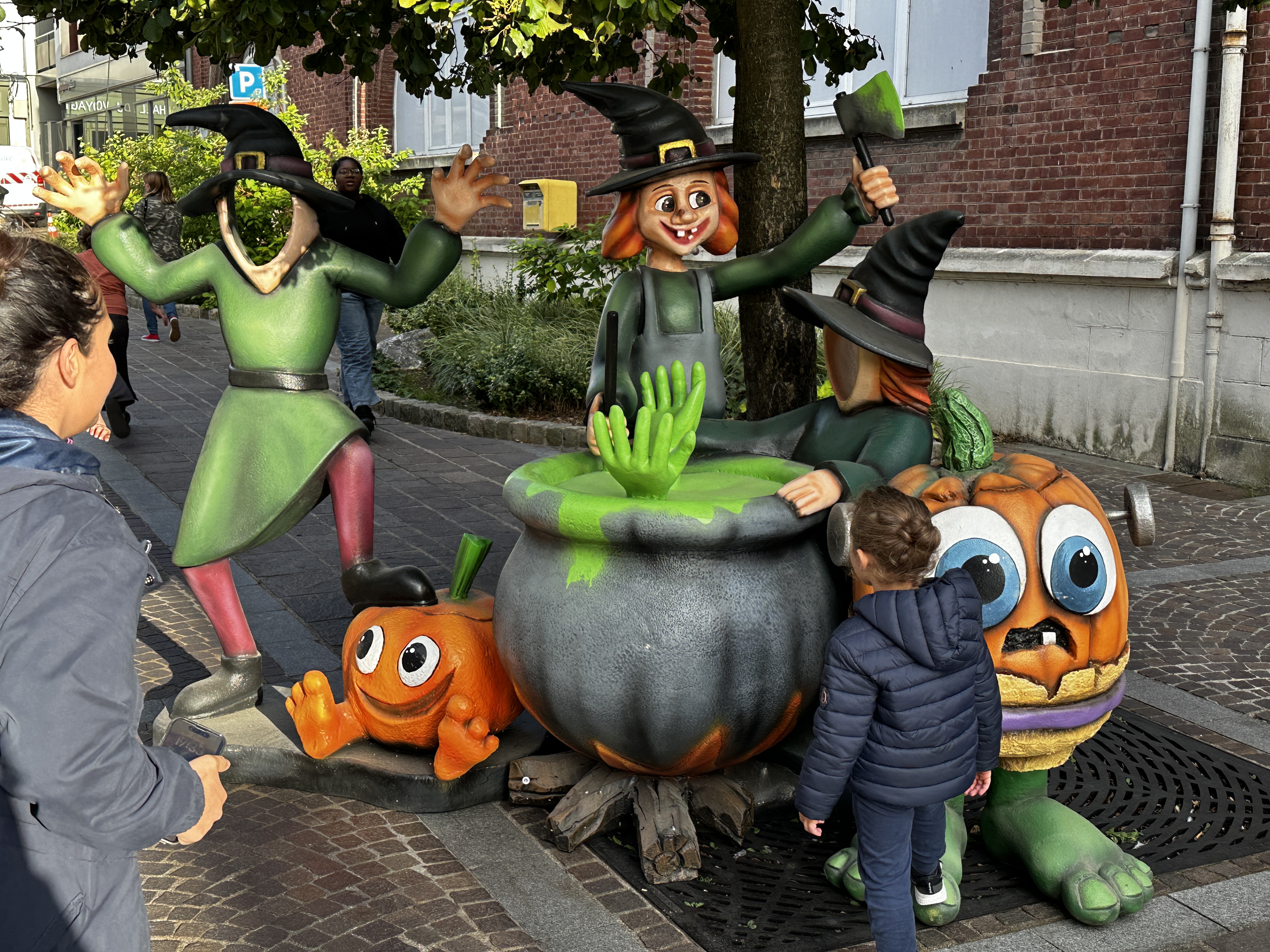 location décors
animation centre commercial
animation centre ville
halloween