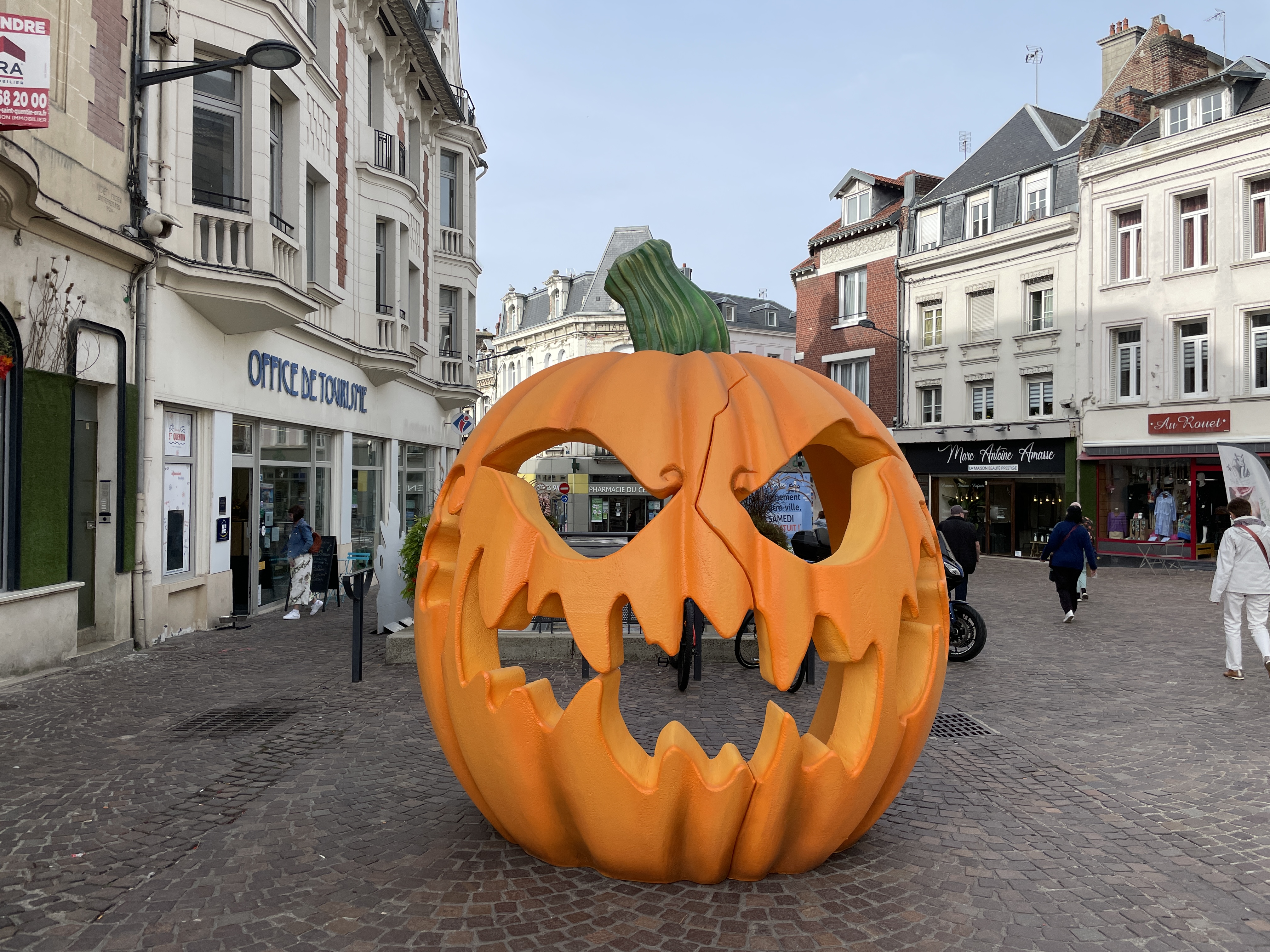 location décors
animation centre commercial
animation centre ville
halloween