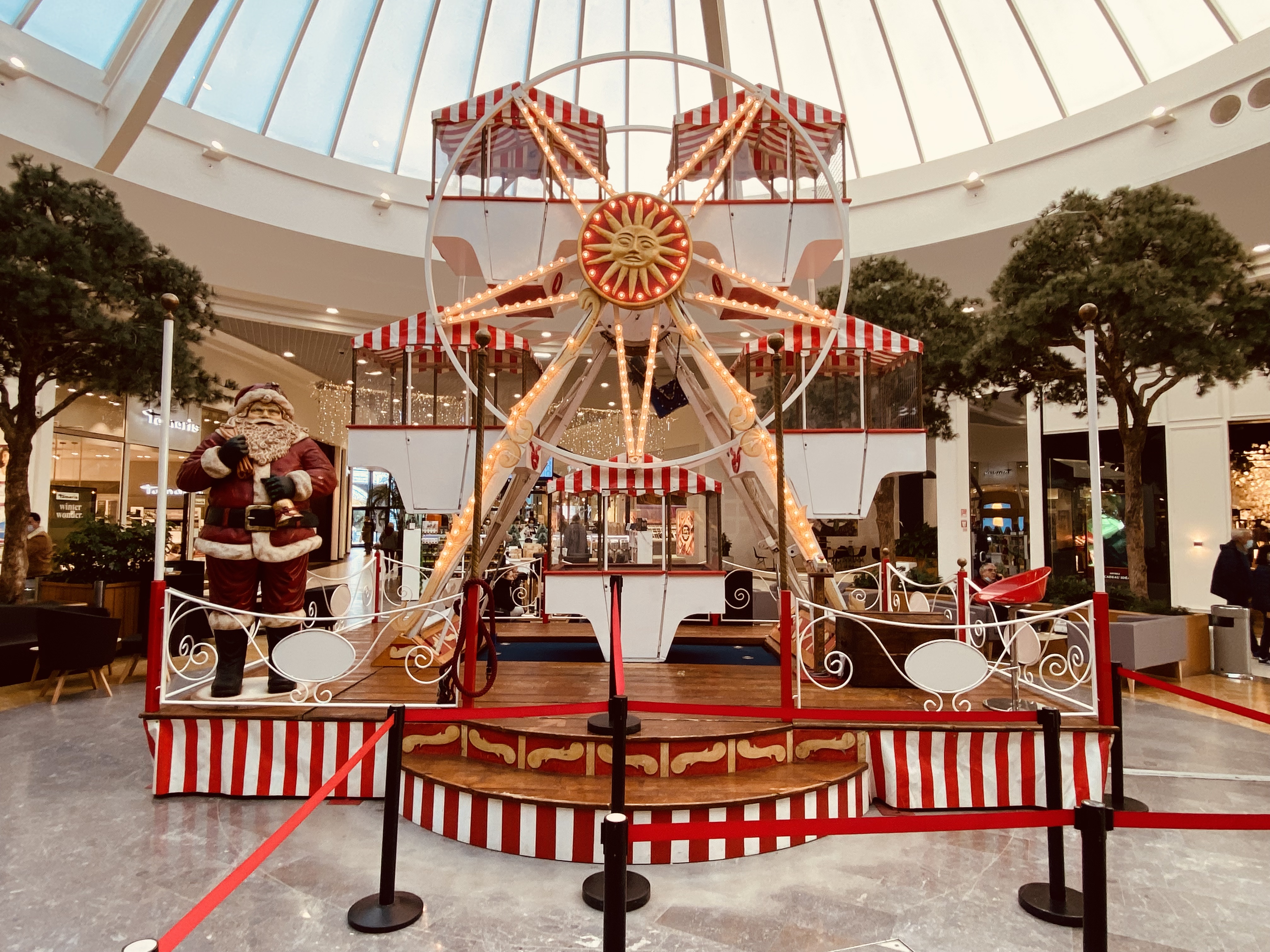 animation-centre-commercial
animation-centre-ville
animation-fête-foraine-1900