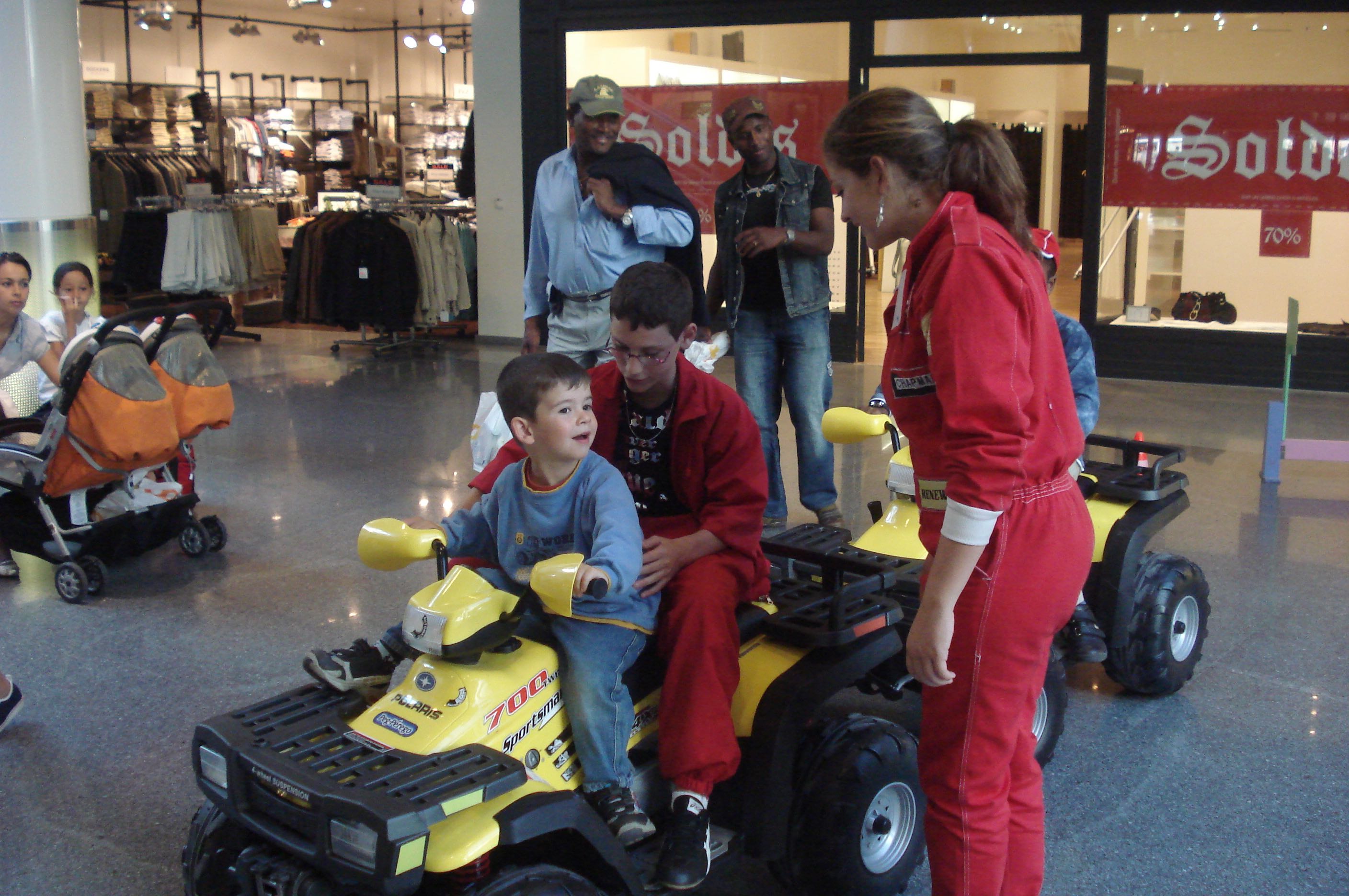 Animation centre commercial,
Prévention routière
