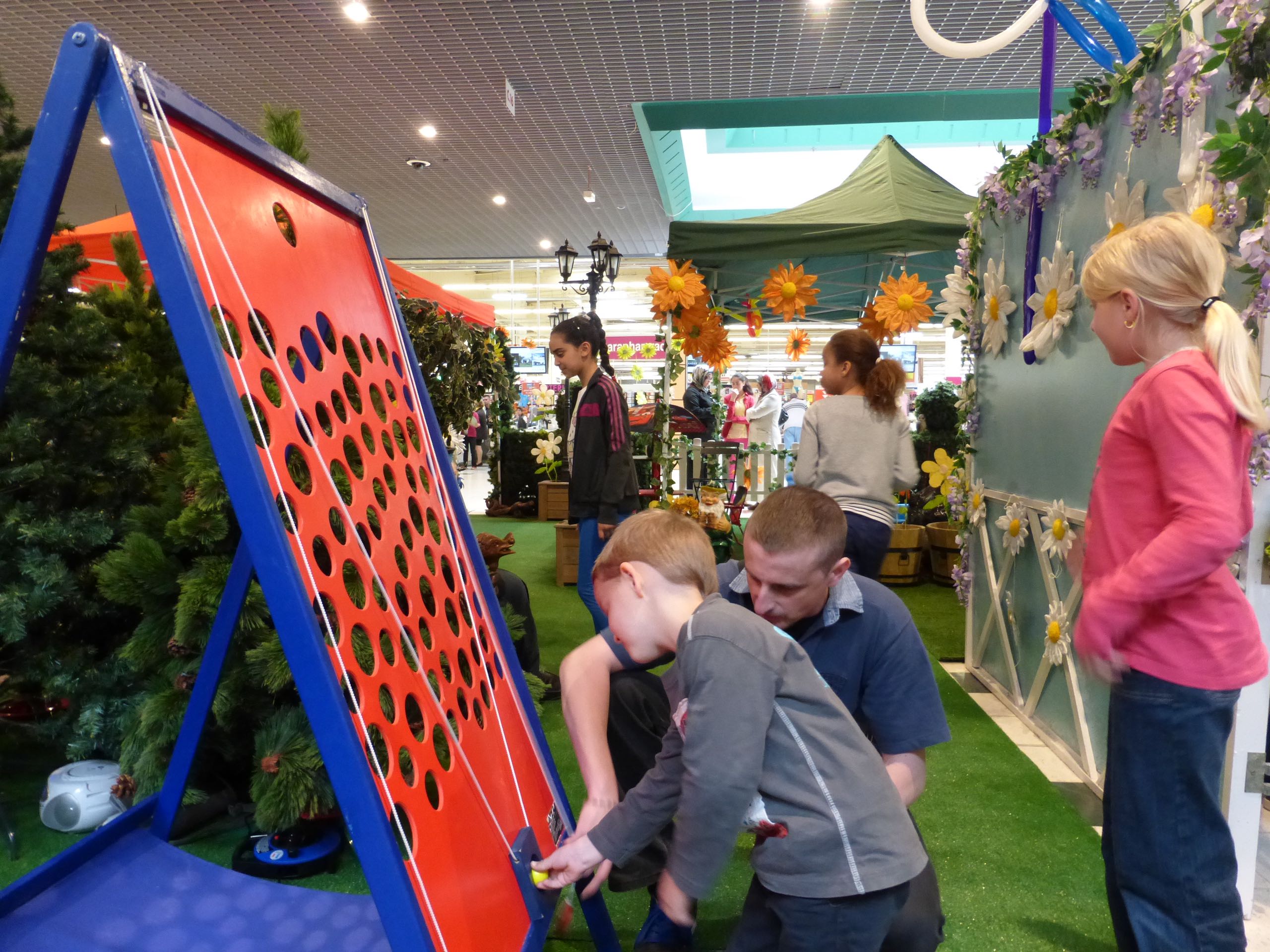 Animation-centre-commercial
Animation centre ville
Location jeux en bois
Animation ludique
